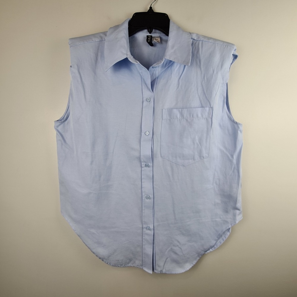 Divided Light Blue Button‎ Up Padded Shoulder Sleeveless Top Blouse Small Collar